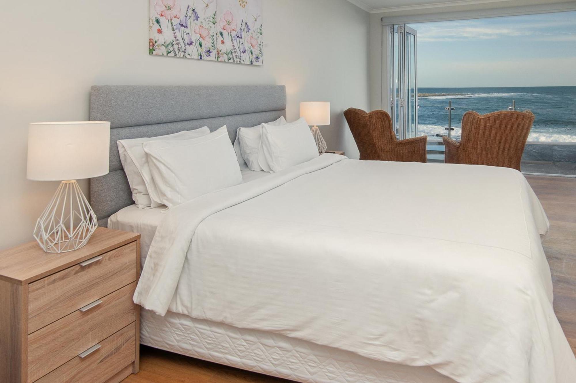 Absolute Ocean Boutique Guesthouse Hermanus Bagian luar foto