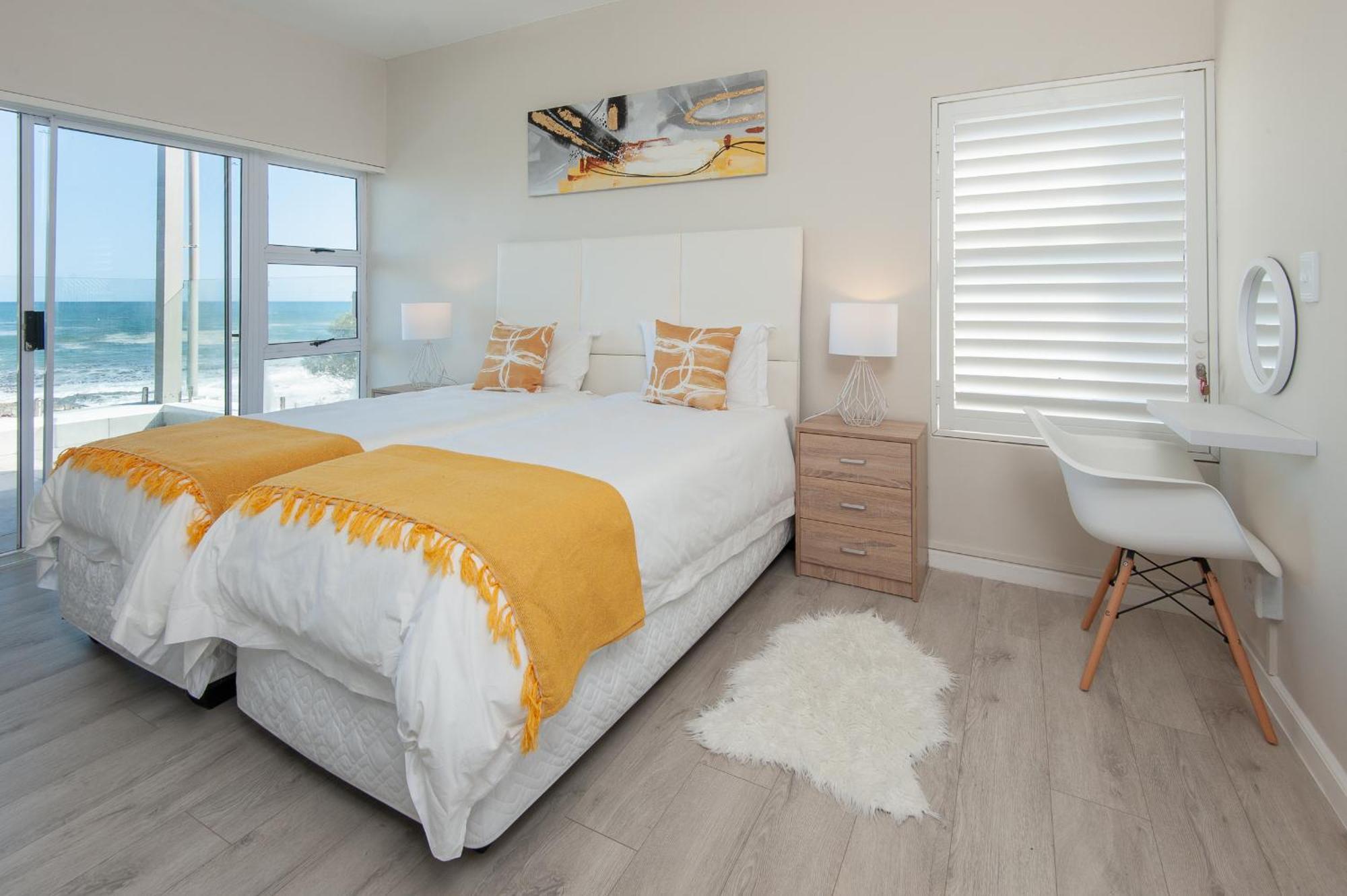 Absolute Ocean Boutique Guesthouse Hermanus Bagian luar foto