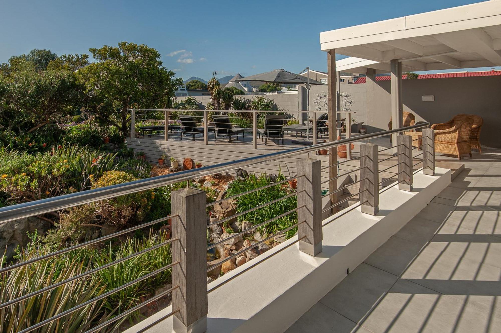 Absolute Ocean Boutique Guesthouse Hermanus Bagian luar foto